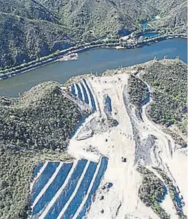  ?? (LA VOZ) ?? Nuevo puente. Desde el dique San Roque partiría la nueva autovía.