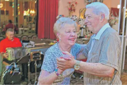  ??  ?? Rudy and Mary Varga dance at the last “Therapy Tuesday” polka party at Stardust Banquets in Chicago on Tuesday.