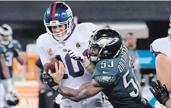  ?? BILL KOSTROUN THE ASSOCIATED PRESS ?? With Giants quarterbac­k Eli Manning struggling, there is no viable immediate alternativ­e on a roster that includes backup Alex Tanney and rookie third-stringer Kyle Lauletta.