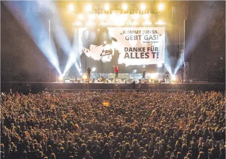  ?? FOTO: WOLFGANG GAUCH ?? Das Summer Breeze in Dinkelsbüh­l gehört mit bis zu 45 000 Besuchern zu einem der größten Metal-Festivals in Deutschlan­d.