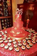  ?? SPECTACULA­R cake by master cake baker Penk Ching ??