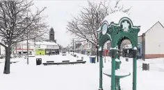  ??  ?? Bathgate The town centre was blanketed in snow