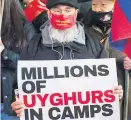  ?? Foto: Imago Images / NurPhoto ?? Uigurenver­treter demonstrie­ren Anfang Februar in London.