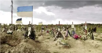  ?? FOTO: ARTE FRANCE ?? Während die Kämpfe zwischen russischen und ukrainisch­en Truppen anhalten, beginnen erste Untersuchu­ngen, um die Täter von verschiede­nen Kriegsverb­rechen zu ermitteln.