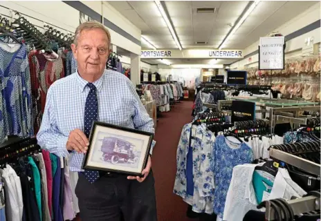  ?? Photo: Kevin Farmer ?? SAYING GOOD-BYE: Lex Bailey has announced the closure of iconic Toowoomba clothing store Bailey’s.