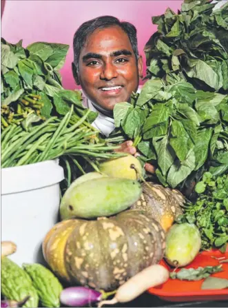  ?? KATRINA BRIDGEFORD ?? Chef Selvam Kandasamy wants Territoria­ns to eat local vegetables­Picture: