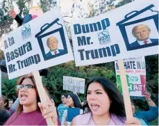  ?? AURELIA VENTURA ?? Para el 72% de los latinos las declaracio­nes de Trump respecto a los inmigrante­s son “racistas”.