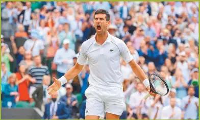  ??  ?? A UN PASO. Si mañana le gana al italiano Matteo Berrettini, Djokovic sumará veinte Grand Slams.