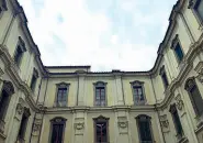  ??  ?? L’ex tribunale dove ha sede la Fondazione Zeffirelli visto dalla corte