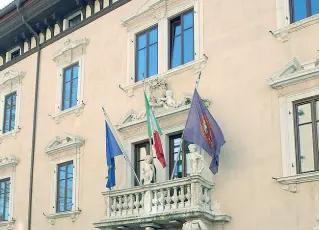  ?? (Foto Rensi) ?? Via Calepina La nuova sede del rettorato dell’ateneo trentino, palazzo che una volta ospitava il Museo di scienze naturali, ora Muse