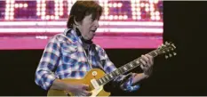  ?? Foto: Raul Sanchidria­n/dpa ?? Der Mann, der Creedence Clearwater Revival auf Erfolgskur­s brachte: John Fogerty wird heute 75.