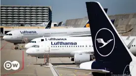  ??  ?? Самолеты авиакомпан­ии Lufthansa в аэропорту Франкфурта-на-Майне