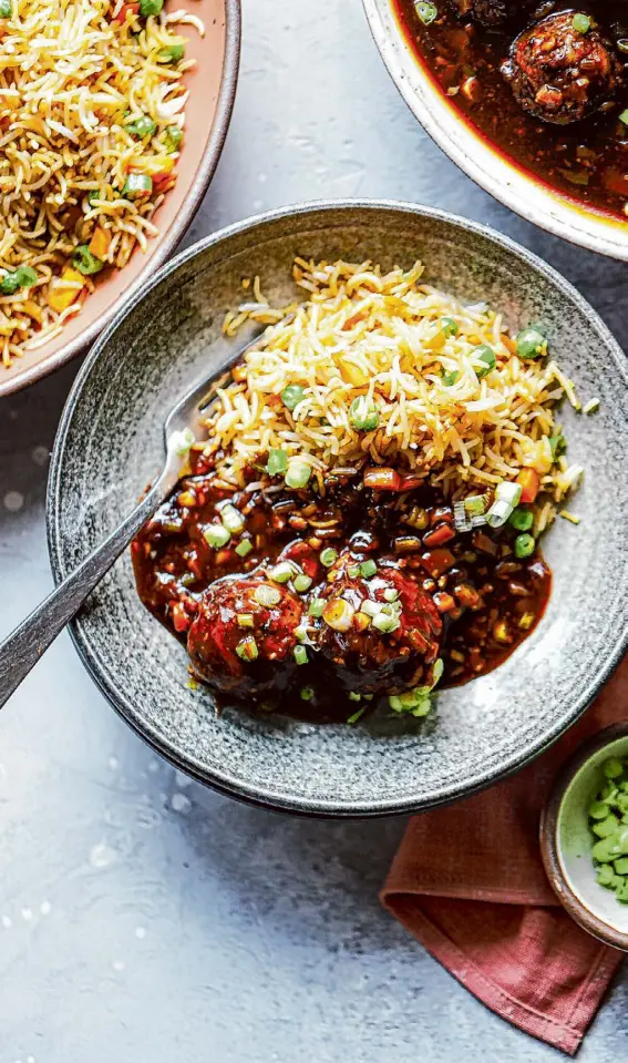  ?? Amisha Gurbani/Special to the Chronicle ?? Brussels Sprouts Manchurian in Gravy is built around the essentials of any Indo-Chinese dish: garlic, ginger and green chiles.