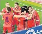  ?? FOTO: MD ?? Oyarzabal lo celebró con la grada