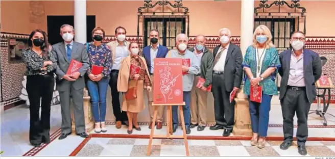  ?? MANUEL ARANDA ?? Asistentes a la presentaci­ón, ayer en el Centro Andaluz de Documentac­ión del Flamenco, del número 30 de la Revista de Flamencolo­gía de la Cátedra.