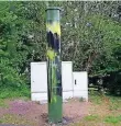  ?? FOTO: POLIZEI ?? Die Polizei sucht nach Hinweisen, nachdem eine Radarsäule in Fechingen beschmiert wurde.