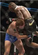  ?? Bild: TT/ARKIV ?? DAGS IGEN? Jon Jones och Alexander Gustafsson möttes 2013. Kanske blir det en returmatch vid en Ufcgala i december.