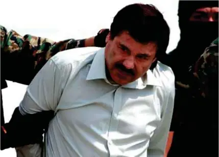  ??  ?? CAPO. Joaquín ‘el Chapo’ Guzmán fue recapturad­o en 2016 y en la actualidad enfrenta un juicio en EE.UU.