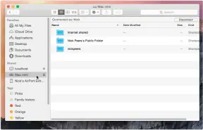  ??  ?? Once set up, Back to My Mac allows you to access your Mac’s shared folders remotely using Finder.