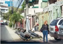  ?? DANIA ACEVEDO ?? Este palo “sostiene” una pared, en la México casi Galván.