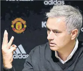  ?? FOTO: TWITTER ?? Mourinho sacando a relucir su palmarés