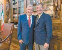  ??  ?? El presidente Andrés Manuel López Obrador afirmó que le tiene toda la confianza al doctor Juan Ramón de la Fuente en su encargo en la ONU.