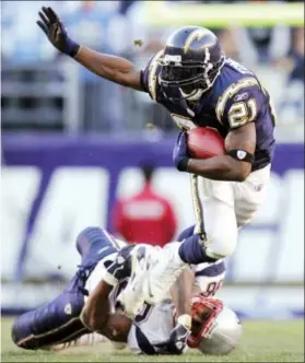  ?? MARK J. TERRILL — THE ASSOCIATED PRESS ?? San Diego Chargers running back LaDainian Tomlinson will be one of the inductees into the Pro Football Hall of Fame today.