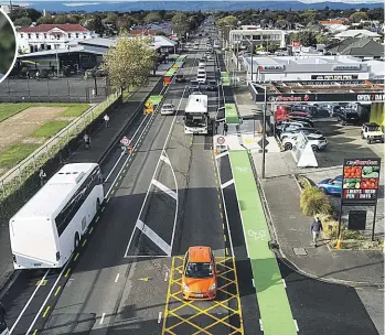  ?? ADELE RYCROFT/MANAWATŪ STANDARD ?? Feathersto­n St from end of Ngata St, where greater accommodat­ion of bus stops and cyclists, has created safety concerns and negative effects for local business.