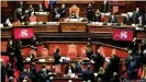  ??  ?? Vertrauens­abstimmung im italienisc­hen Parlament