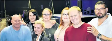  ??  ?? Not brave enough to volunteer, but preferring to watch and laugh were Gary Croucamp, Linda Vorster, Lizette Kotze, Joanita Nel, Maryke van Zyl, Shaun Vorster and Christo van Zyl
