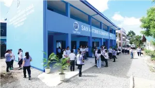  ?? CONTRIBUTE­D PHOTO ?? The SM Group fortifies its commitment to alleviatin­g the shortage of classrooms by constructi­ng a new school building for San Antonio Elementary School.