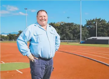  ?? Picture: Brendan Radke ?? Barlow Park turf manager Steve Kerwitz was excited to watch the Australian Olympic athletics team train at the city venue.