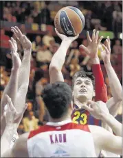  ?? ASSOCIATED PRESS FILE PHOTO ?? Magic officials say 6-8 Croatian swingman Mario Hezonja, the No. 5 overall draft pick, is close to reaching a buyout deal with FC Barcelona and could report to Orlando this week.