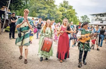  ?? RP-FOTO: ANDREAS ENDERMANN ?? Die Kultur des Mittelalte­rs wird am Wochenende auf dem Grafenberg lebendig.