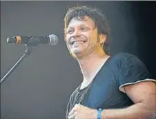  ?? SEBASTIEN BOZON / AFP / ARCHIVO ?? Bertrand Cantat, durante una actuación en Francia