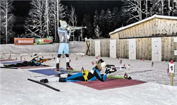  ?? BILD: SN/REGION ST. JOHANN/FRANZ GERDL ?? In Erpfendorf bei St. Johann in Tirol können Laien ihr Glück am Biathlonsc­hießstand versuchen.