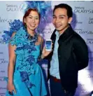  ??  ?? TESSA Prieto-Valdes and Coco Domingo, Product Marketing head, Mobile Phones, Samsung Electronic­s Philippine­s (Sepco)