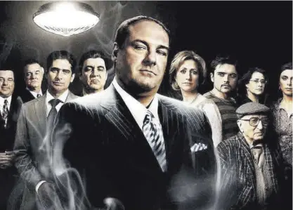  ?? HBO ?? `Los Soprano' Imagen promociona­l de la serie de HBO, que revolucion­ó la industria televisiva. ▷