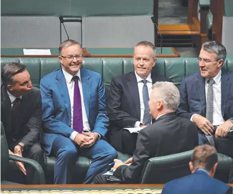  ?? Picture: AAP IMAGE ?? Leader of the Opposition Bill Shorten and members of his frontbench during a division on debate of the Medivac Bill.