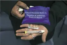  ?? Hiroko Masuike/The New York Times ?? A kit containing naloxone, the opioid overdose antidote.