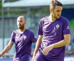  ??  ?? Gonzalo Rodriguez e Borja Valero sono arrivati a Firenze dal Villareal nel 2012 Negli ultimi cinque campionati sono stati gli stakanovis­ti viola