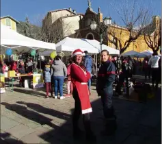  ?? (Photo M. P.) ?? Chaque année, ambiance joyeuse et festive sur le marché de Noël (ici, en ).