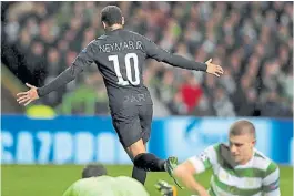  ??  ?? Lo abrió. Neymar celebra su gol, el primero en Escocia al Celtic.