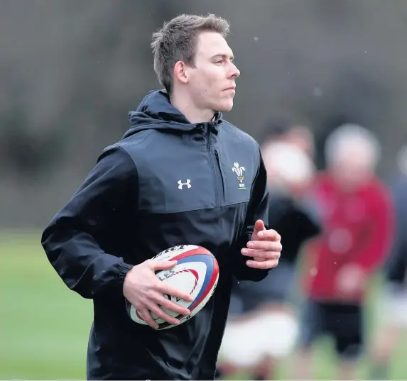  ??  ?? > Liam Williams, pictured in Wales training earlier this month, could be back in the team for the clash with the Irish