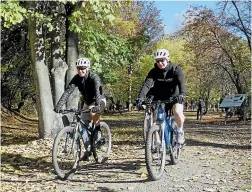  ?? DEBBIE JAMIESON/STUFF ?? Tourism Minister Stuart Nash, right, announced $6.745 million towards Queenstown trails and officially opened the 58km Dunstan Trail, linking Cromwell and Clyde. He is pictured with Queenstown Trails Trust chief executive Mark Williams.