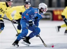  ??  ?? FIXADE POÄNG. Emil Viklund blev IFK:S poängrädda­re med sitt 4-4-mål drygt tio minuter före slutet. Men såväl Emil som övriga Ifk-are hade svårt att övertyga.