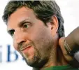  ?? Foto: dpa ?? Dirk Nowitzki will weiter für Dallas in der NBA spielen.