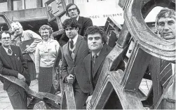  ?? STUFF ?? Ian McClymont, second left, as caretaker Wally in the original cast of Glide Time, at Circa Theatre. Others, from left, are Michael Haigh, Pauline d’Emden, Gary Knuckey, Fergus Dick, Ross Jolly and Ray Henwood.