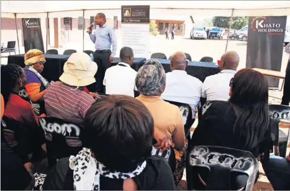  ??  ?? Above: South Zambezi Engineerin­g Services Projects Director, Makoko Makgonye, addressed Giyani community at Thomo Primary School’s unveiling. Below: Hosi Kenneth Shiviti of Thomo Traditiona­l Authority, says traditiona­l leadership structures and ward...