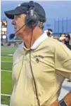  ?? STAFF FILE PHOTO BY ROBIN RUDD ?? Coach Hal Lamb’s Calhoun Yellow Jackets are 6-0 overall and ranked No. 1 in GHSA Class AAA. They’re on top of Region 6, too.